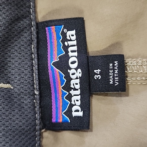 Men's Patagonia pants like new - Picture 9 of 13